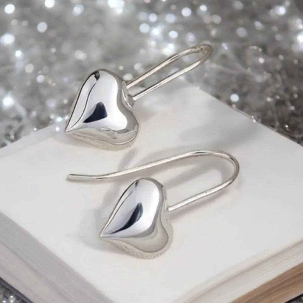 925 Sterling Silver Elegant Peach Shape‎ Heart Design Hook Dangle Earrings